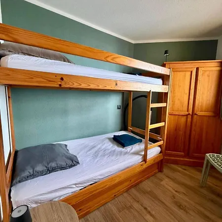 Apartment For 4 People - Air Conditioning - Wi-fi - Parking