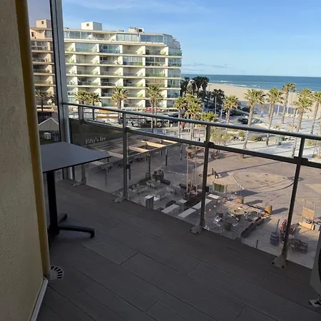 For 4 People - Air Conditioning - Wi-fi - Parking